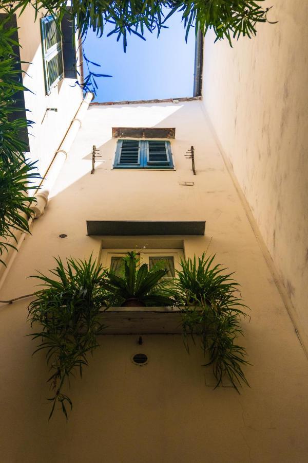Santa Reparata Apt - Dolcevita Holiday Apartment ฟลอเรนซ์ ภายนอก รูปภาพ